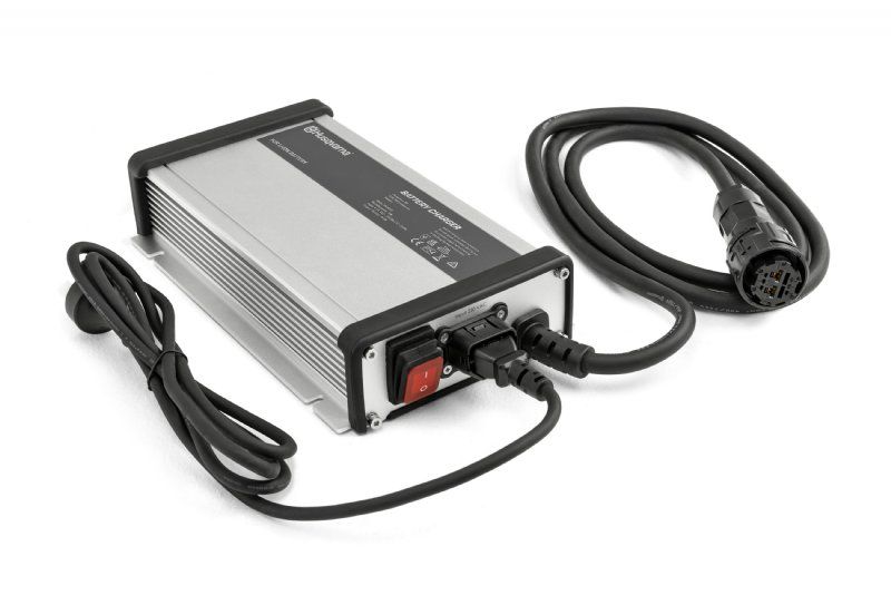salg af Husqvarna PS900C 900W Oplader